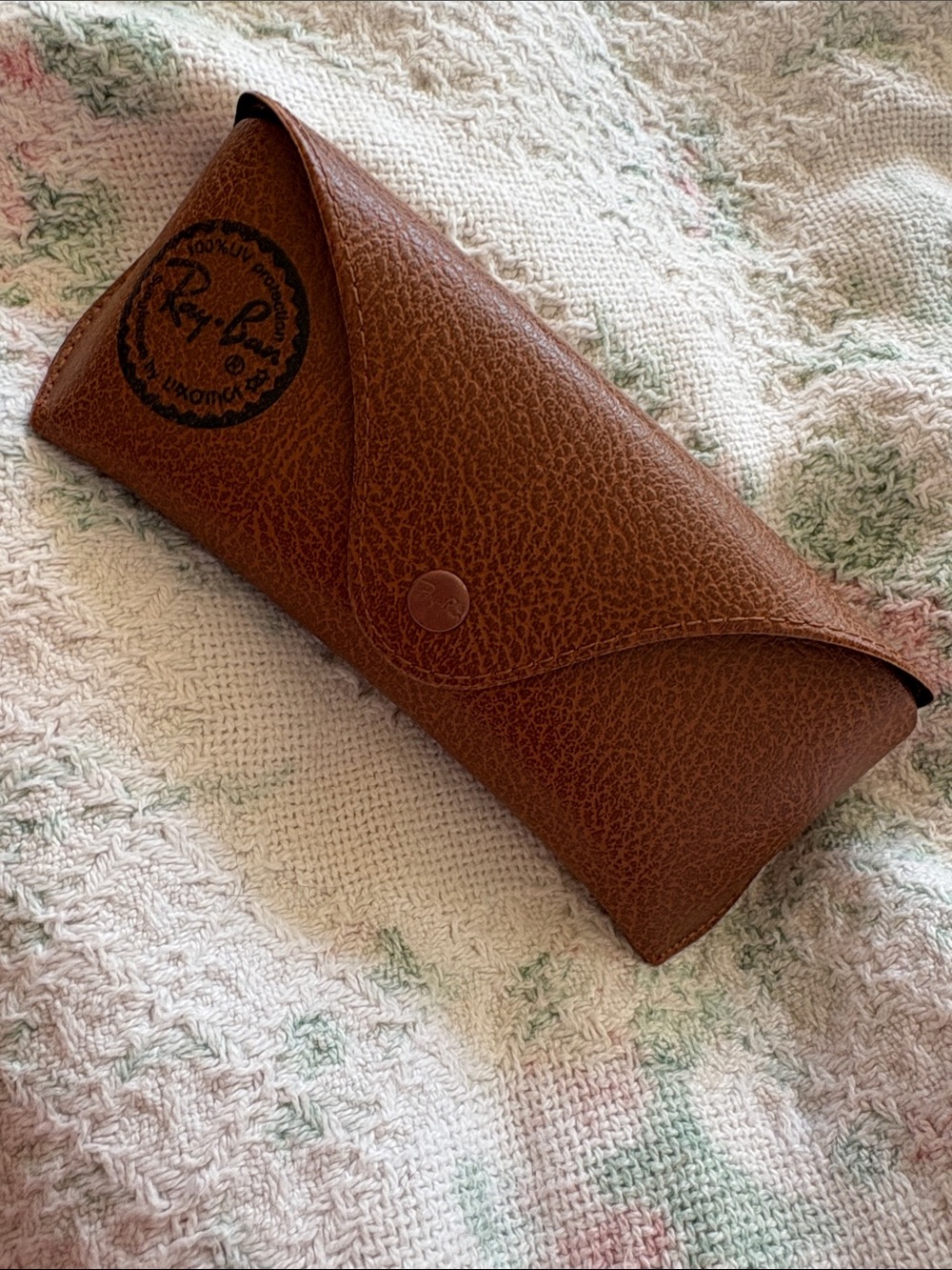 Ray-Ban Brown Leather Sunglasses / Glasses Case